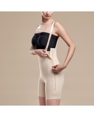 Guaina Post-Intervento a Pantaloncino con Bretelle e Aperture Laterali | Marena FBT Guaina Post-Intervento a Pantaloncino con Bretelle e Aperture Laterali | Marena FBT